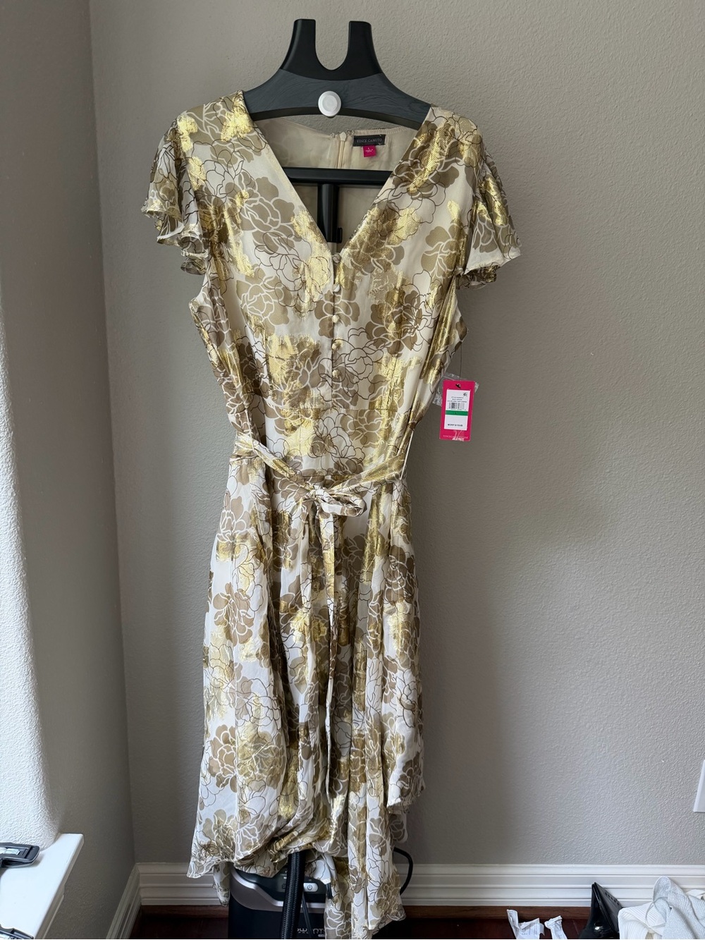 Vince Camuto Floral Wrap Dress in Gold Metallic and Cream